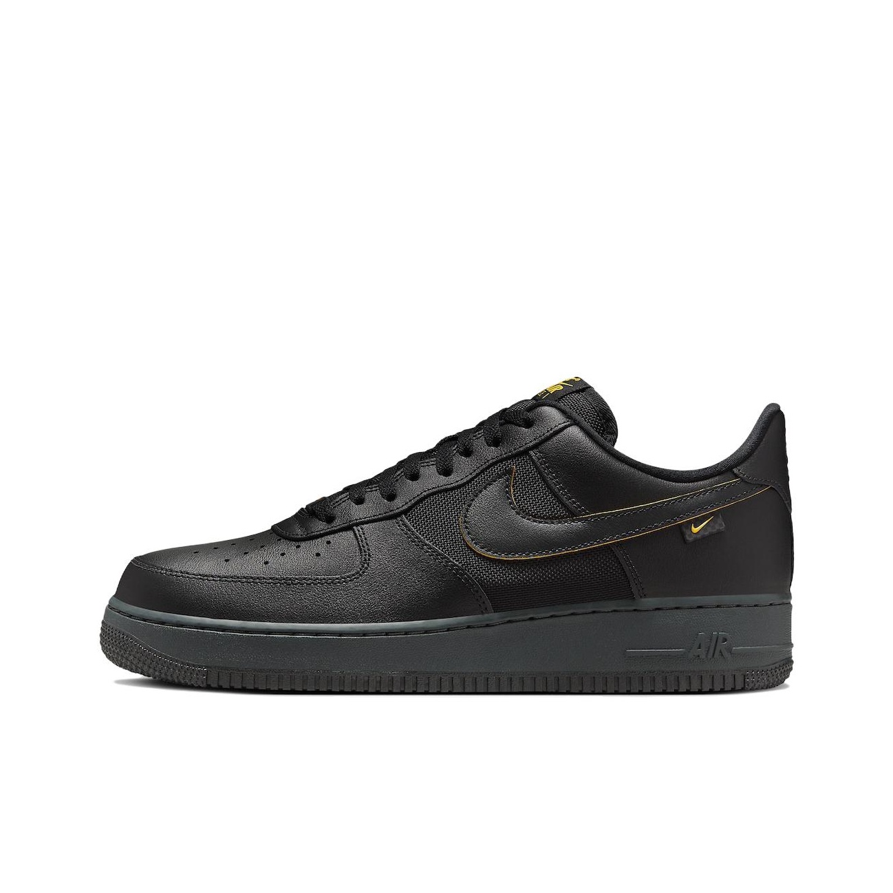 Men'S Shoes Yellow And Black - ナイキ エアフォース1 ロートップ スケートボードシューズ メンズ ブラック