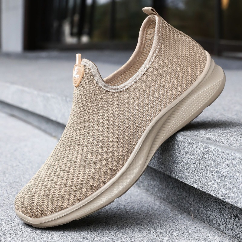メンズ超軽量通気性メッシュスリッポンシューズ、クラウドソフト - Men'S Shoes For Wide Feet のレビューと価格