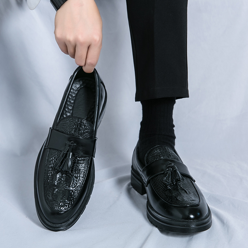 メンズシューズ革メンズファッション春タッセルローファーホット - Men'S Shoes Clearance Sale のレビューと価格